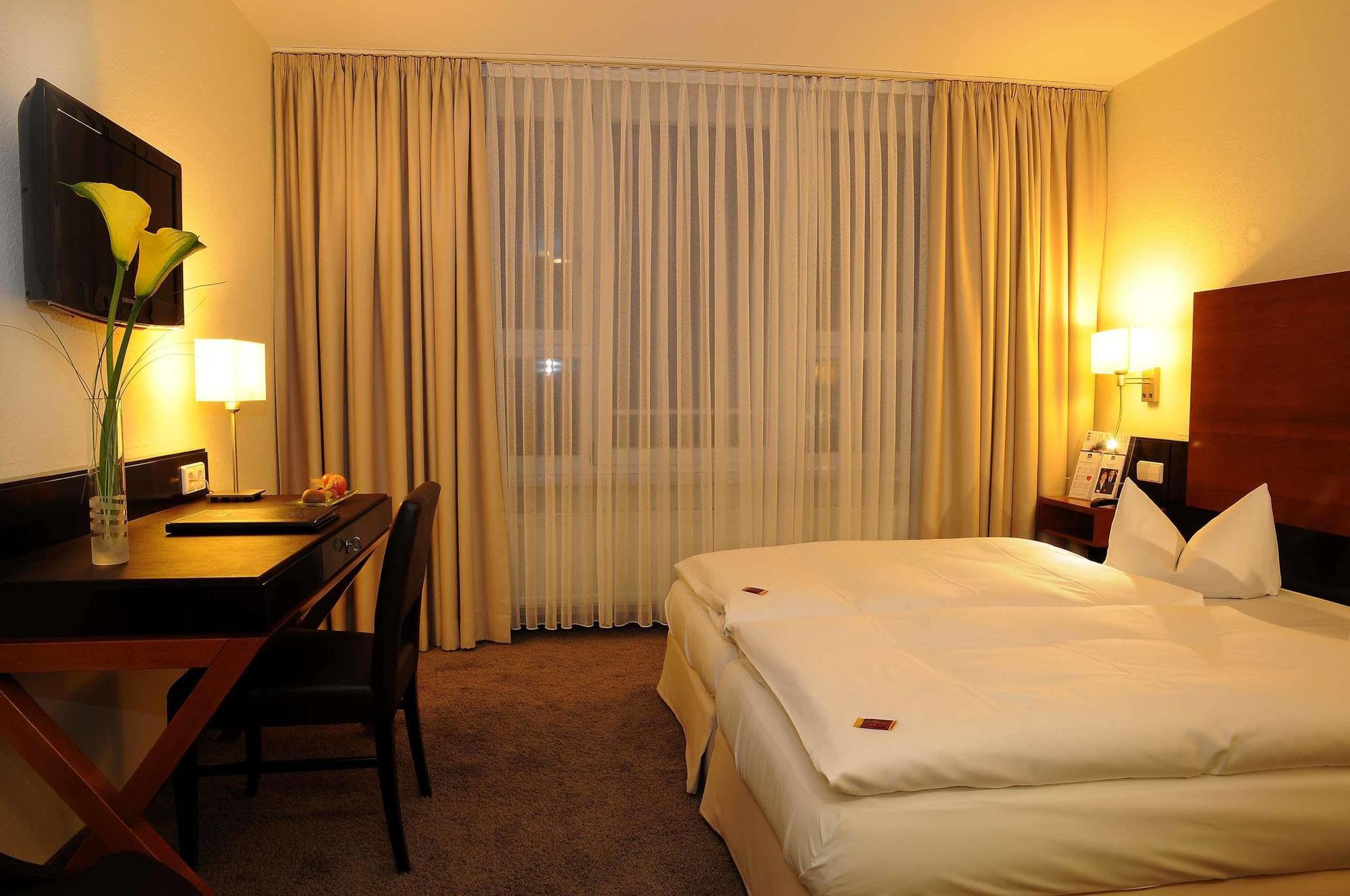 Best Western Plus Atrium Hotel Ulm Exterior foto